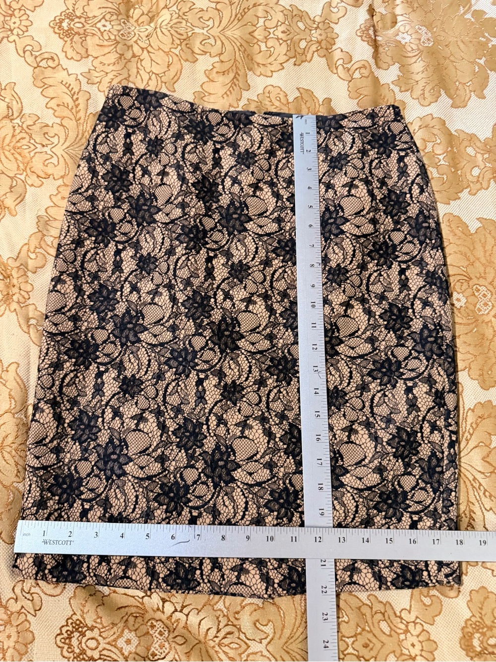 Talbots Black Lace Overlay Pencil Skirt - Nude Base, Fully Lined, Back Zip, Sz 4 - Picture 16 of 16
